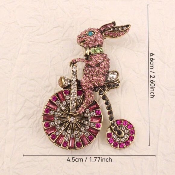 🌺 🌺 🌺 LAST ONE! Easter Bunny on Bicycle Brooch - Pin - Bag Charm - Picture 4 of 4